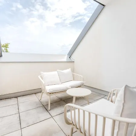 Апартаменти Hakuna Eli Penthouse Terrace Cityview