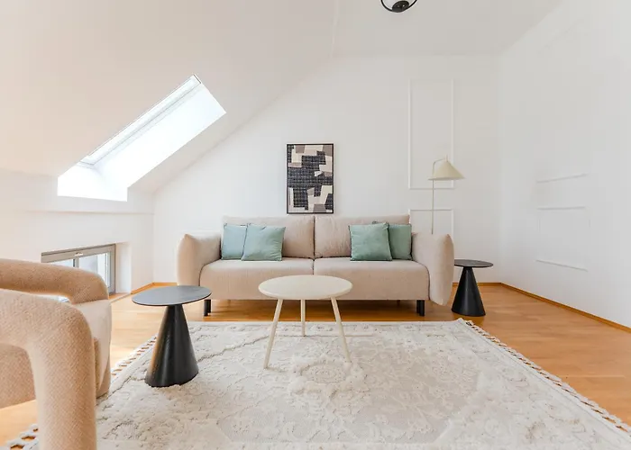 Апартаменти Hakuna Eli Penthouse Terrace Cityview *