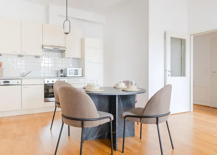 Hakuna Eli Penthouse Terrace Cityview Апартаменти